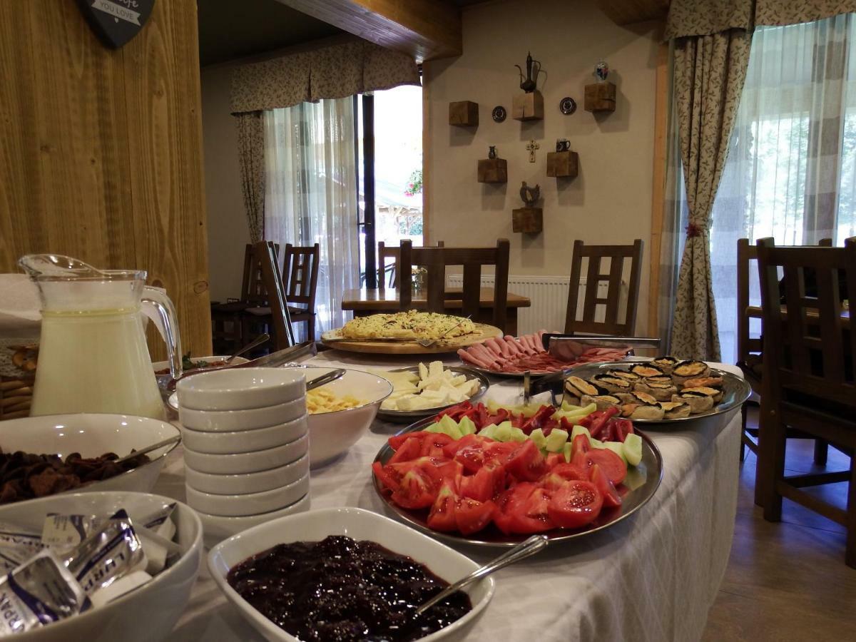 Casa Din Vale Hotel Sacuieu Bagian luar foto