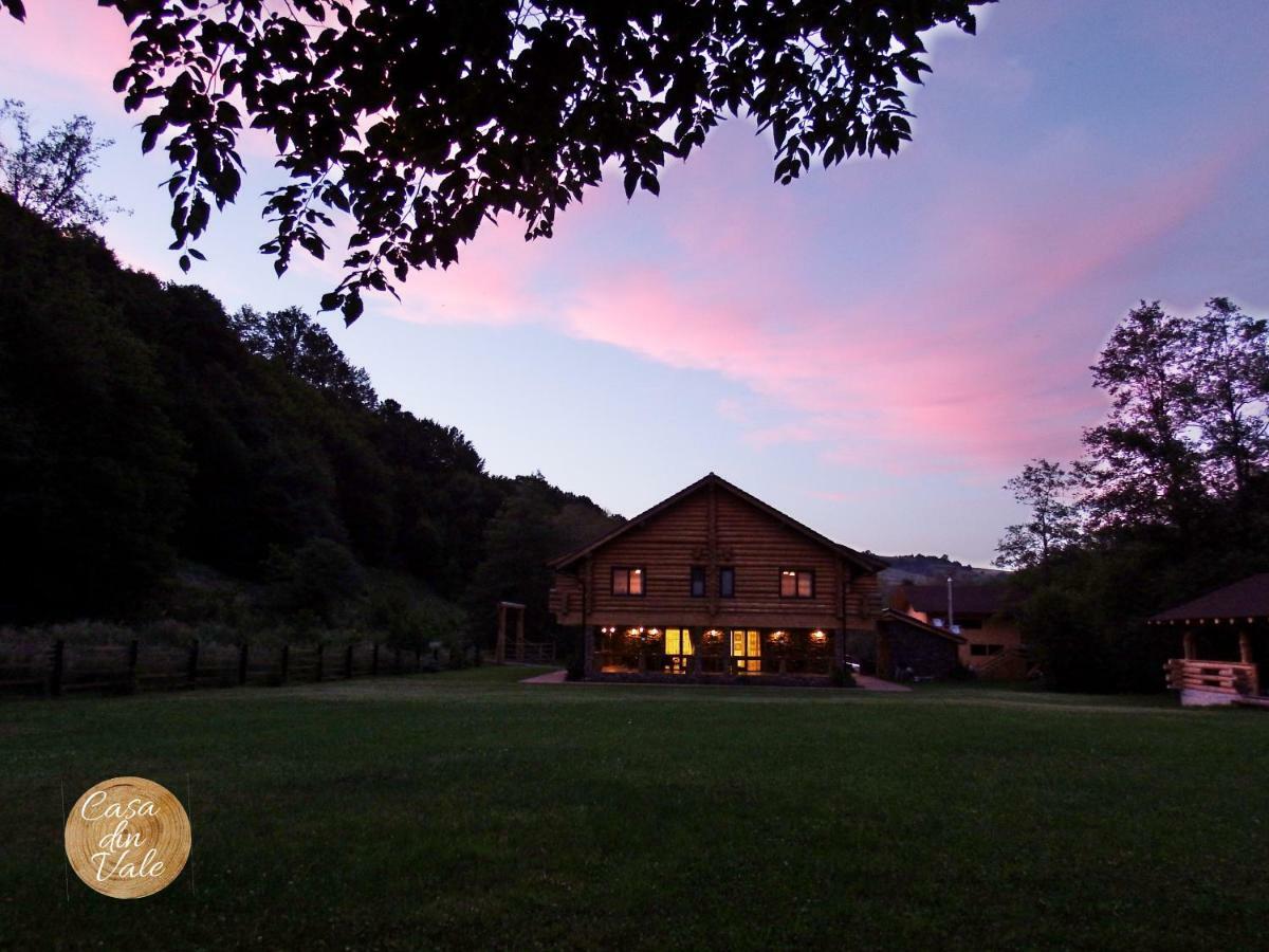 Casa Din Vale Hotel Sacuieu Bagian luar foto