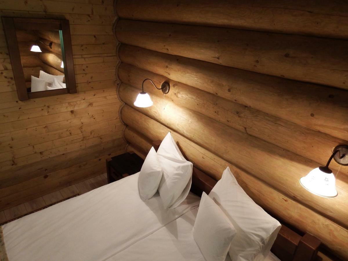 Casa Din Vale Hotel Sacuieu Bagian luar foto