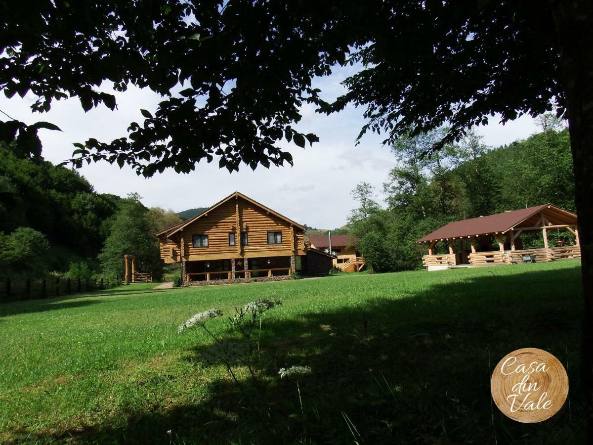 Casa Din Vale Hotel Sacuieu Bagian luar foto